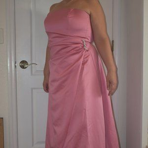 David's Bridal - Formal Satin Bride's Maid/Prom Dress - Size 12
